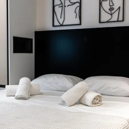 Noemie Luxury In The Heart Of Town